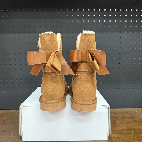 New W/ Box! Women's Dream Pairs Chestnut Brown Warm Winter Faux Fur Boots Size 7 - Picture 4 of 5